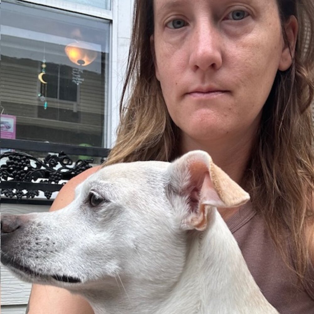 Meet your Posher, Claire